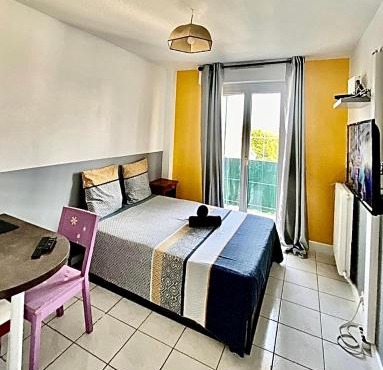 APPARTEMENT PROCHE GARE ET CENTRE VILLE