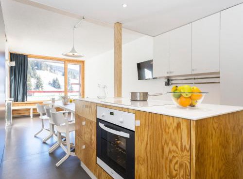 Appartement rénové 3 pièces cabine, Ski aux pieds, Balcon, Charvet, Arc 1800 - FR-1-346-323