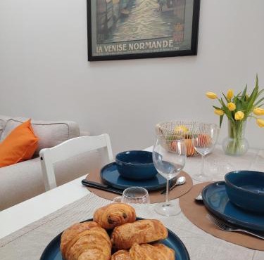 Appartement rénové centre Pont-Audemer-calme, Wi-Fi, proche Honfleur