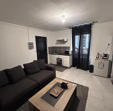 Appartement rez-de-chaussée, centre-ville