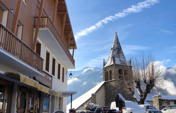 Appartement rez de jardin montée de l'alpe d'Huez