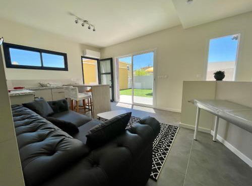 Appartement Souplex Jardin proche autoroute, plages et attractions, Wifi - TV, calme