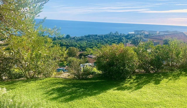 Appartement Spacieux, vue Splendide sur la mer Avec Piscine Privée