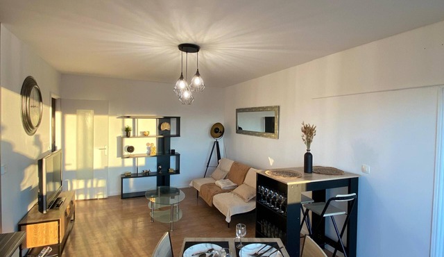 Appartement Spacieux - 10' Gare