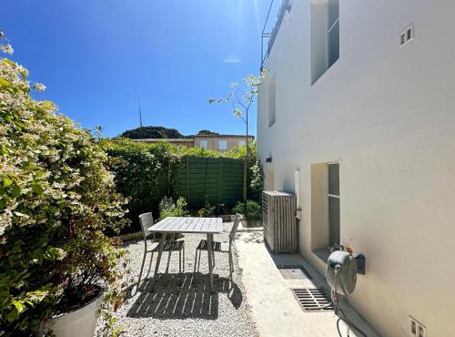 Appartement spacieux et moderne avec un extérieur