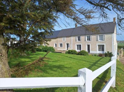 Appartement spacieux à Monfréville avec terrasse