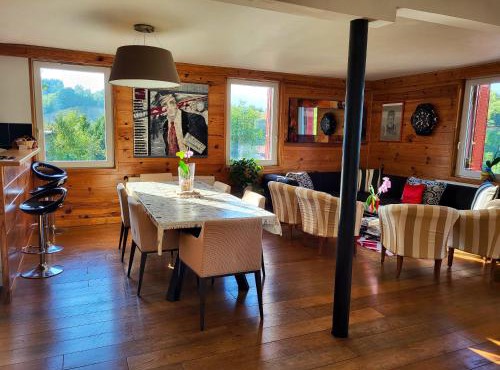 Appartement spacieux avec vue sur les montagnes à Mont-Saxonnex