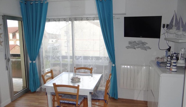 Appartement Ste Cécile à 50 mètres de la plage