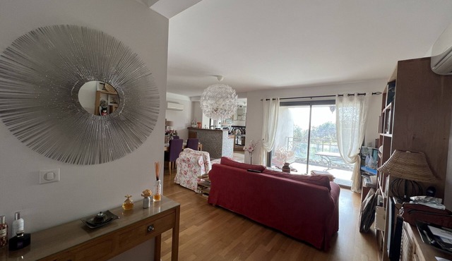 Appartement Standing Climatise,vue Mer, 5mn Plage DU Ricanto, 2,3kmcentreajaccio