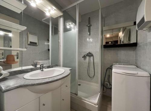 Appartement Studio Cabine - proche plage du Grazel GN400-032