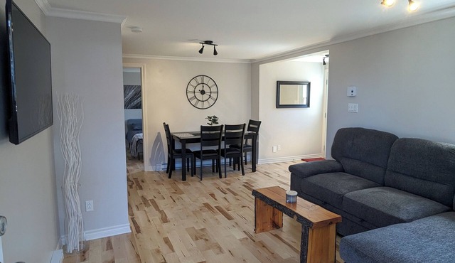 Appartement Style Urbain Très Tranquille Situés a 5 min du Vieux Terrebonne