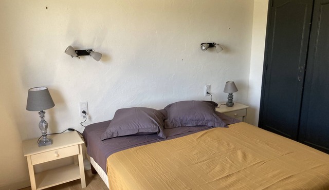 Appartement T2 au Dessus de L'auberge Du Laurier