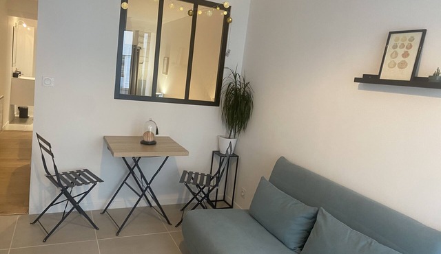 Appartement T2 Avec Terrasse de 20m2 à Proximité des Plages