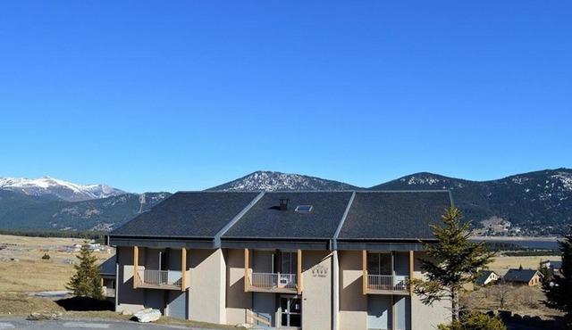 Appartement T2 cabine au centre avec parking et WIFI - FR-1-593-33