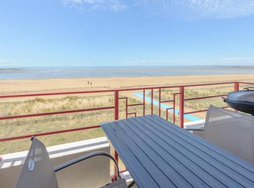 Appartement T2 en Front de Mer avec Balcon, Wifi et Parking - Châtelaillon-Plage - FR-1-258-188