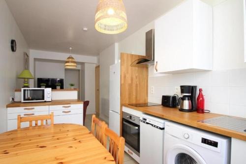 Appartement T2- wifi - RDC à 300M des thermes - La villa blanche