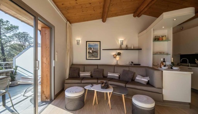 Appartement T3 - 1ère ligne, étage - Cala Sultana - Santa Giulia, Porto-Vecchio