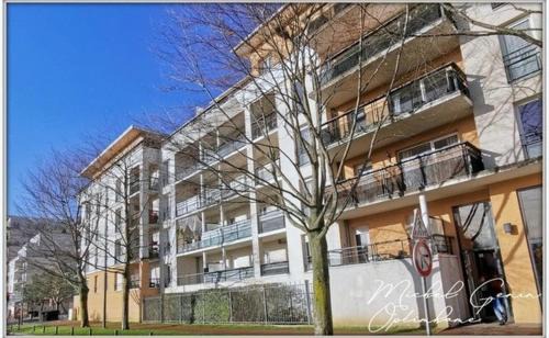 Appartement T3 6min a pied Gare RER A - Cinema