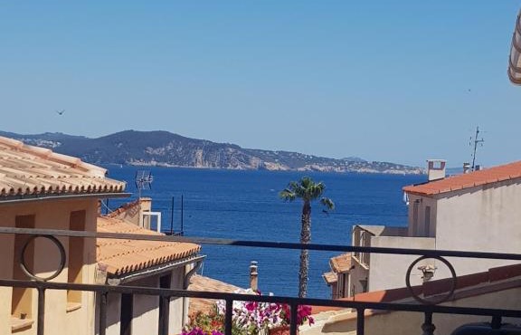 Appartement T3 duplex centre historique vue mer