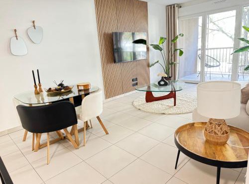 Appartement T3 moderne et cosy, à Hopitaux-Facultés