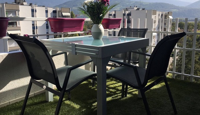 Appartement T3 T4 Avec Superbe vue sur les Massifs de Belledonne et Chartreuse !