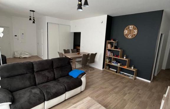 Appartement T4 140 m2 spacieux et calme pour 8 personnes