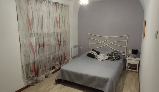 Appartement Voûté de Plain Pied au Centre du Village