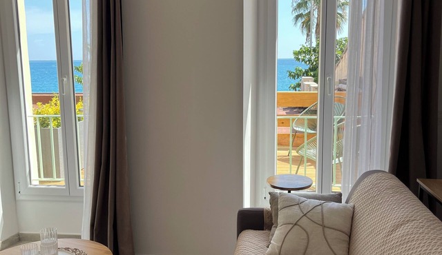 Appartement vue Mer, 2 min de la Plage, Dans Village de Pécheurs