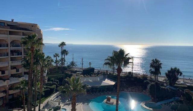 Appartement vue mer dans residence avec piscines