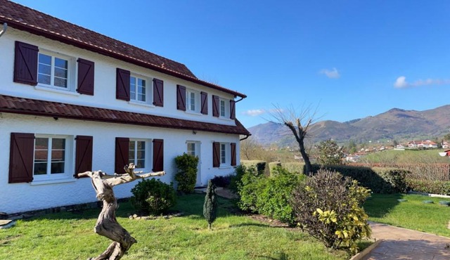 Appartement vue sur la Rhune