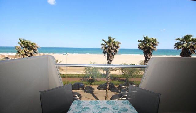 Appartment with sea view