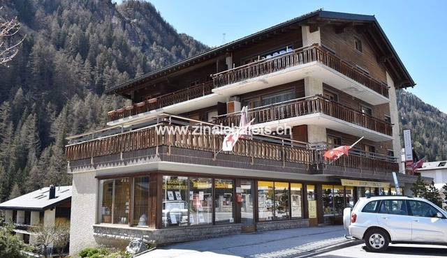 Appartment in a building in Zinal - 2 beds in the living room - TV broadcasting - kitchen - 1 bathro