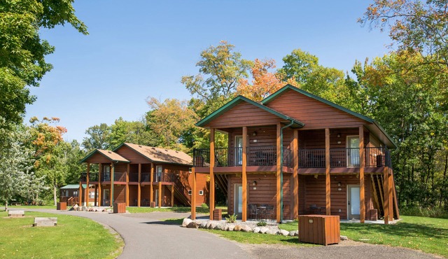 Appeldoorn's Sunset Bay Resort