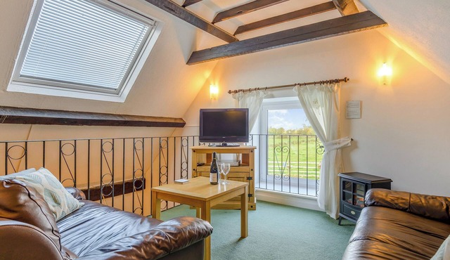 Apple Cottage-UK37361