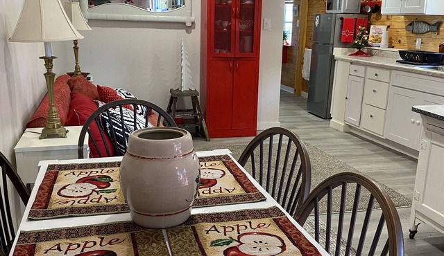Apple of My Eye! Cozy Cottage in Columbia