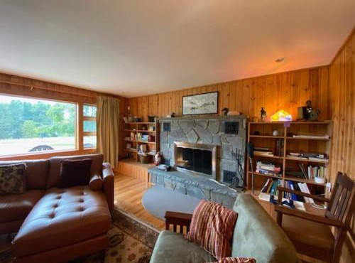 Apple Orchard & Forest Retreat with Woodland Pond