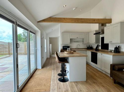 Apple Store- Countryside Apartment