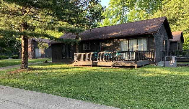 Apple Valley Lake, Pool and Beaches! Guest Passes available for a fee!