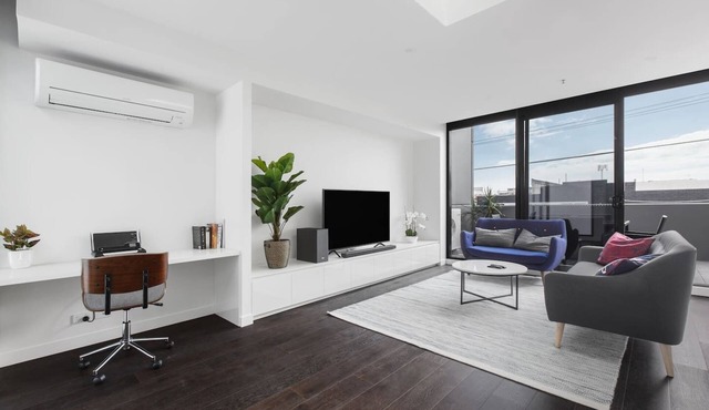 Appleton Heights A Modish Two storey Townhouse