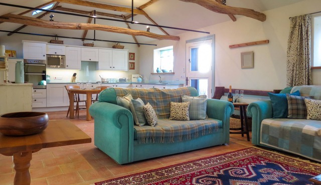 Appletree Cottage - sleeps 4 guests in 1 bedroom