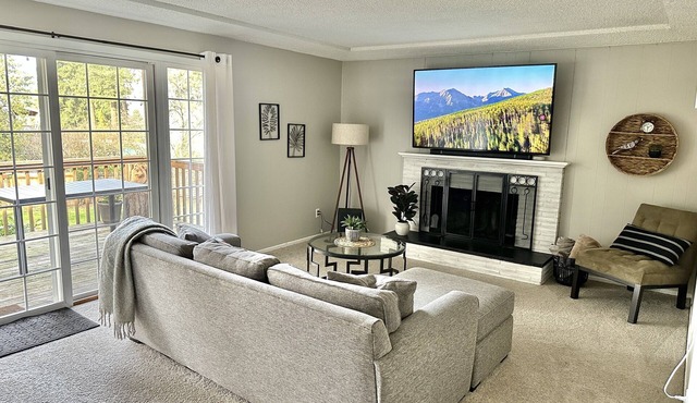 Applewood Suite – Hiking Trails Nearby