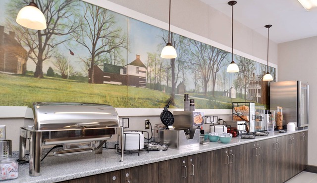 Appomattox Inn and Suites