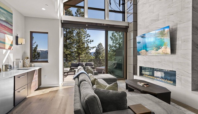 Appreciate this exclusive private penthouse located on Lake Tahoe's North Shore