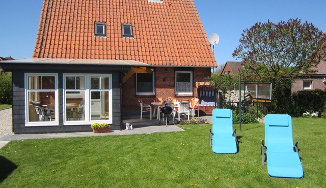 approx. 100 m² for 2-6 persons, Wlan, winter garden, fenced property in Hohenfelde
