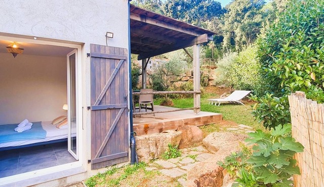 Appt Bruscaghju, 6 pers, 5 min rivière à pieds, 15 min plage en voiture