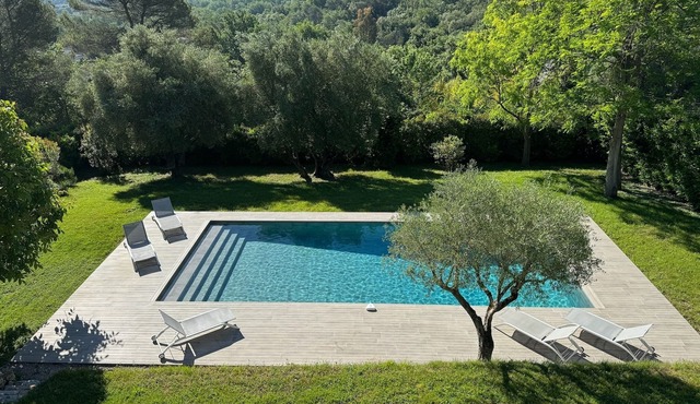 Appt charming quiet + pool in an exceptional environment, 4 p. max
