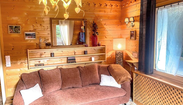 Appt COZY on the ground floor Chalet - 2min walk to the piste, 7 from town