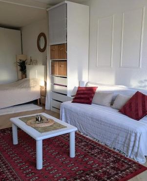 Appt lumineux refait à neuf, vers place Stalingrad