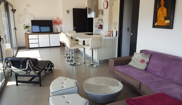 APPT T4 PASQUALE PAOLI WITH TERRACE NEAR PLEASANT HARBOR