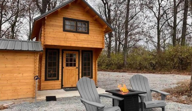 Après Vine Tiny Cabin at Panther's Rest Farm
